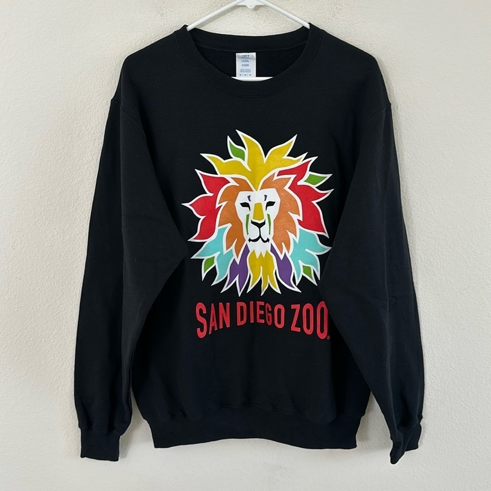 NWOT San Diego Zoo Safari Park Black Fleece Crewneck